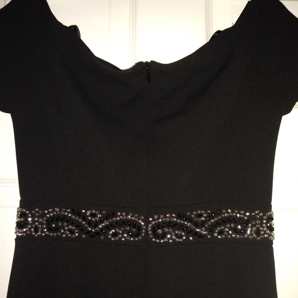 Dress - Picture 2 of 6